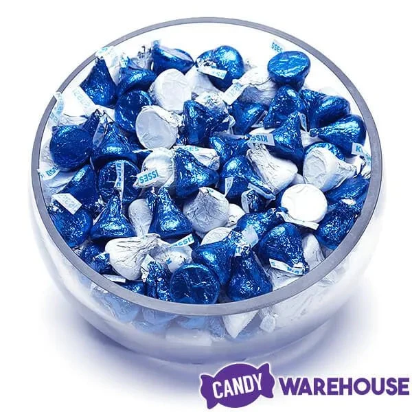 Hershey's Kisses Color Combo - Dark Blue And White: 800-Piece Box 6 Hershey's Kisses Color Combo - Dark Blue And White: 800-Piece Box - Image 6