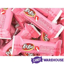 Kit Kat Miniatures Candy - Strawberry: 10-Ounce Bag -Candy Shop kit kat miniatures candy strawberry 10 ounce bag candy warehouse 3
