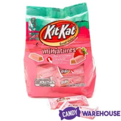 Kit Kat Miniatures Candy - Strawberry: 10-Ounce Bag -Candy Shop kit kat miniatures candy strawberry 10 ounce bag candy warehouse 4