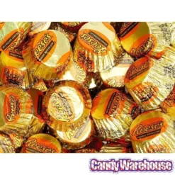 Reese's Peanut Butter Cups Miniatures: 105-Piece Box -Candy Shop reese s peanut butter cups miniatures 105 piece box candy warehouse 4