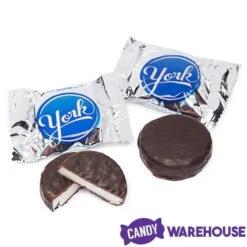 York Peppermint Patties Snack Size Packs: 175-Piece Box 9 York Peppermint Patties Snack Size Packs: 175-Piece Box -Candy Shop york peppermint patties snack size packs 175 piece box candy warehouse 5 021b7320 229c 4f6e a3df 9bf3a9137765